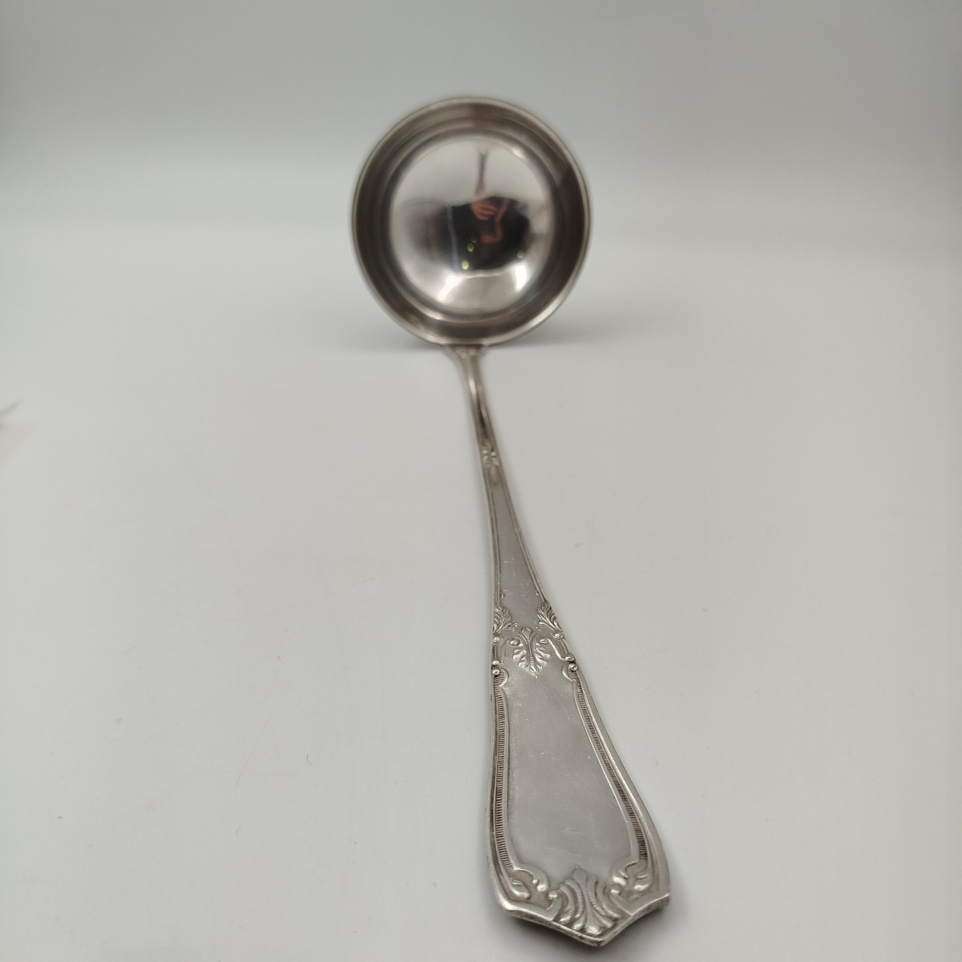 Половник с растительным декором