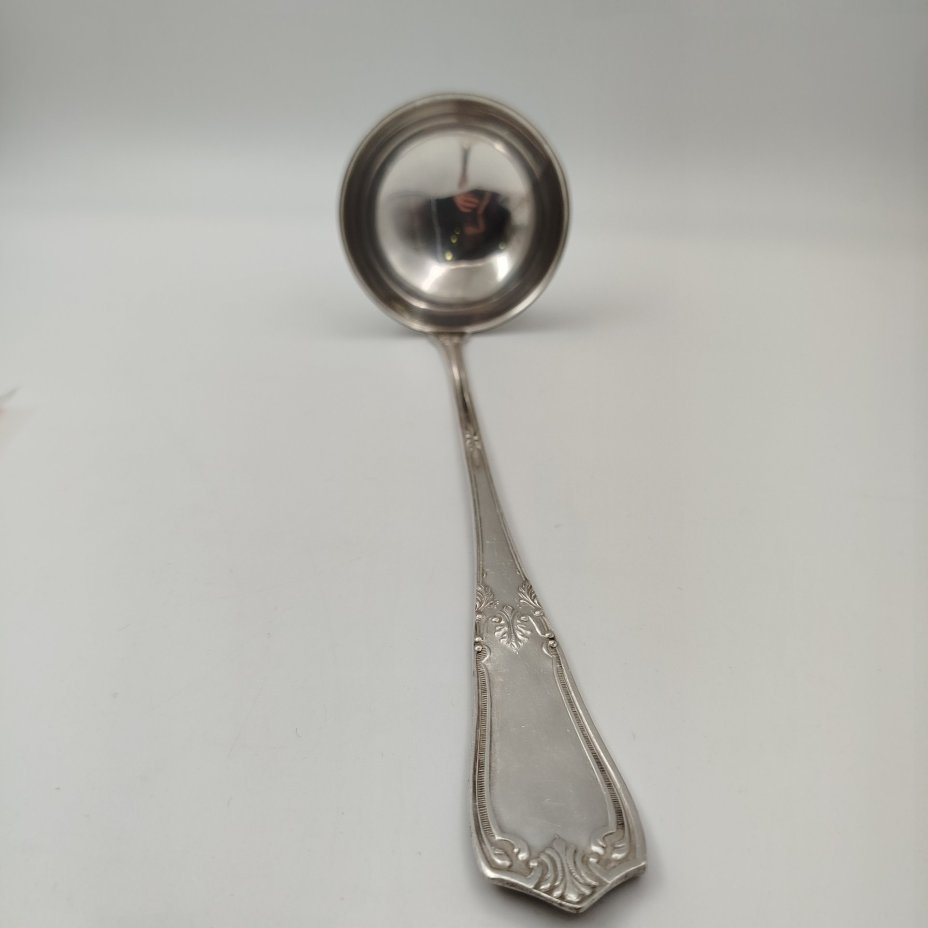 Половник с растительным декором