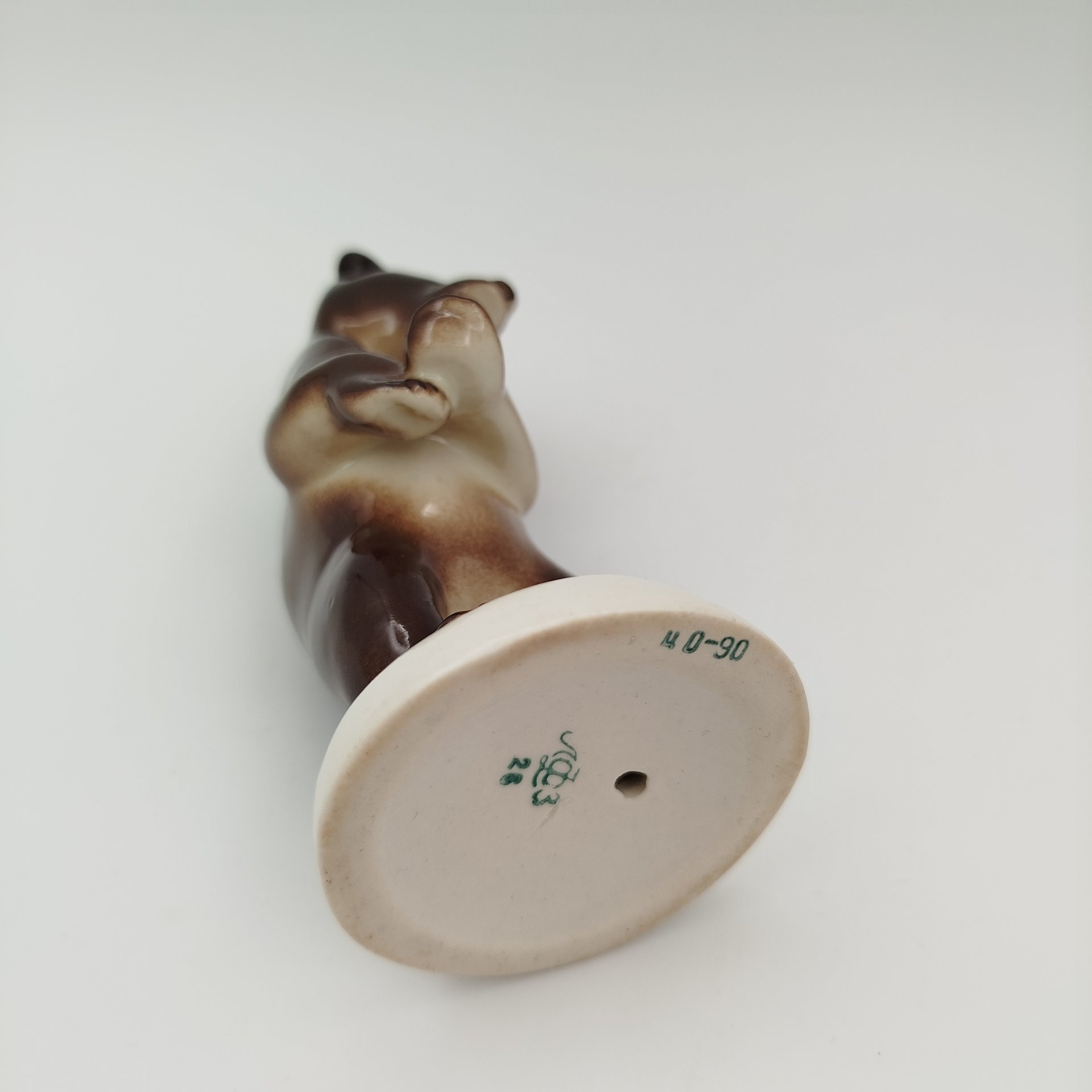 Статуэтка "Медвежонок бурый стоящий", скульптор Б.Я. Воробьев