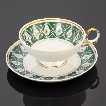 Чайная пара, украшенная геометрическим узором, фарфор, деколь, золочение, VEB Schaubach Kunst Lichte-Wallendorf, Германия, 1963-1990 гг., VEB Schaubach Kunst Lichte-Wallendorf
