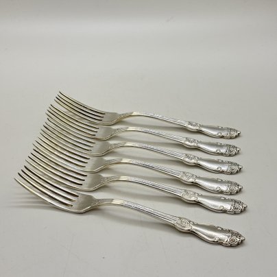 Набор из шести десертных вилок "Серебряная роза", мНЦ (медь-никель-цинк), Кольчугинский завод цветных металлов, СССР, 1970-1990 гг.