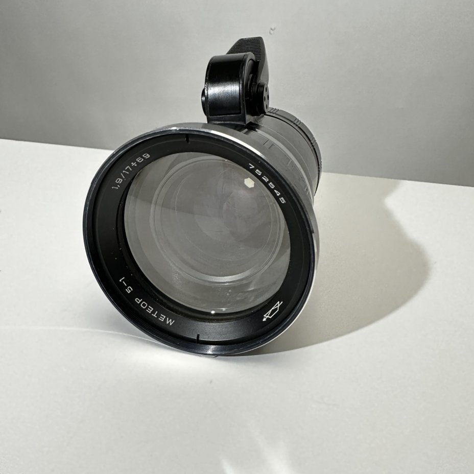 Объектив "Метеор-5-1, 17-69 mm f/ 1.9", Красногорский механический завод (КМЗ)