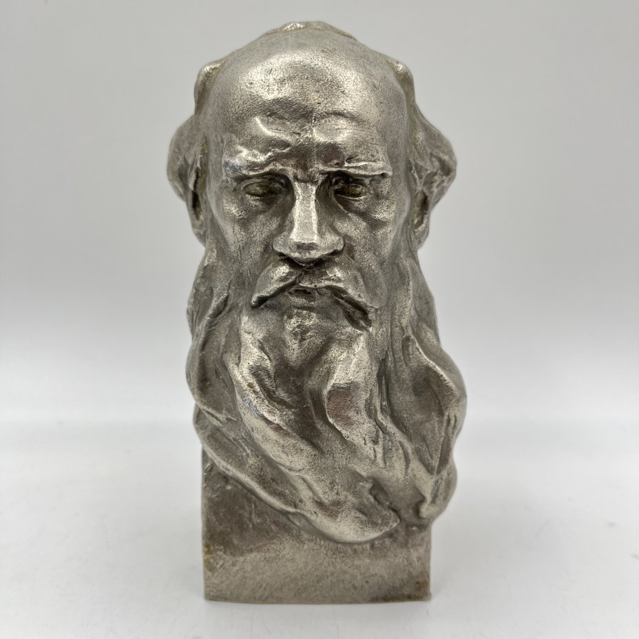 Бюст "Л.Н. Толстой"