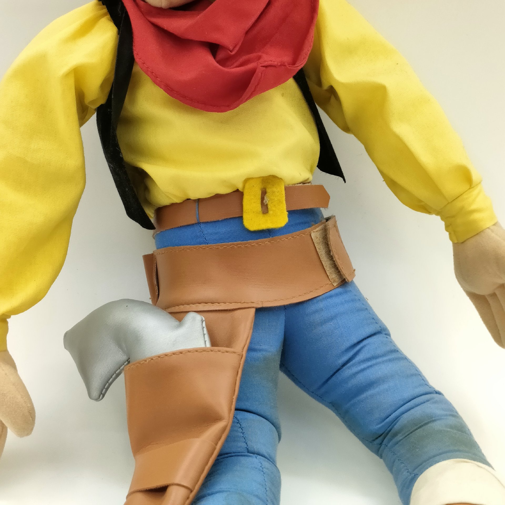 Мягкая игрушка "Счастливчик Люк" (Лаки Люк/Lucky Luke), Michael Mühleck GmbH, ткань, набивка, искусственная кожа, пластмасса, пошив машинный, Германия, 1995 г.