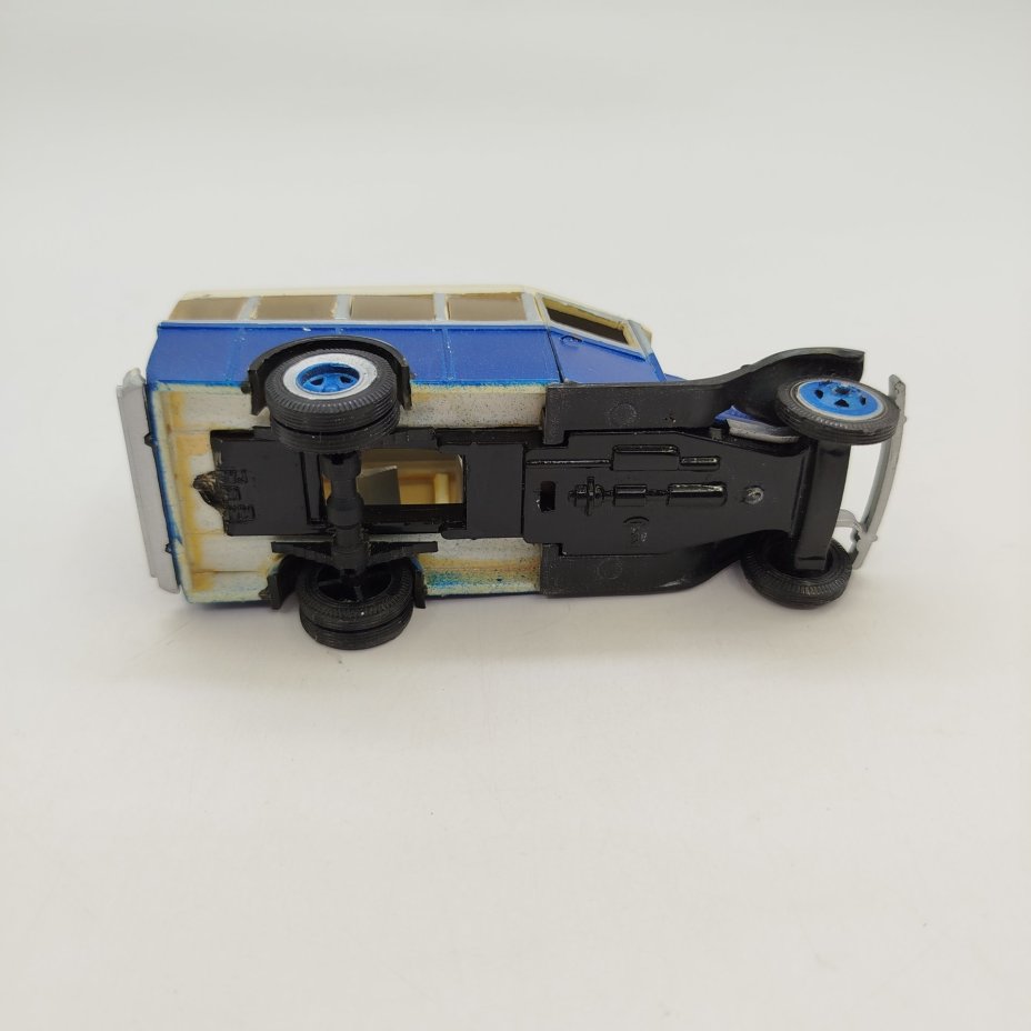 Модель автобуса ГАЗ 03-30, масштаб 1:43, пластик, металл, СССР, 1970-1980 гг.