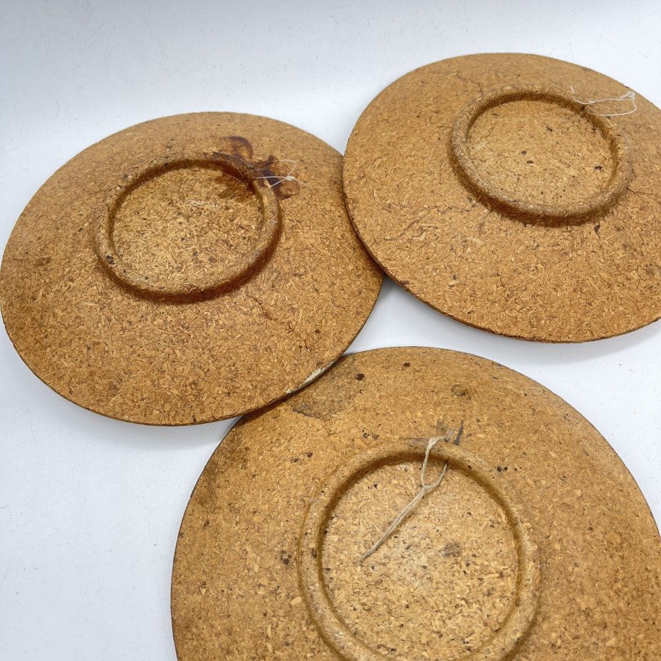 Набор из 3 настенных тарелок с росписью в русском народном стиле, пробка, крытье