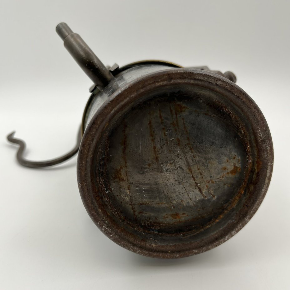 Фонарь карбидный для горных работ