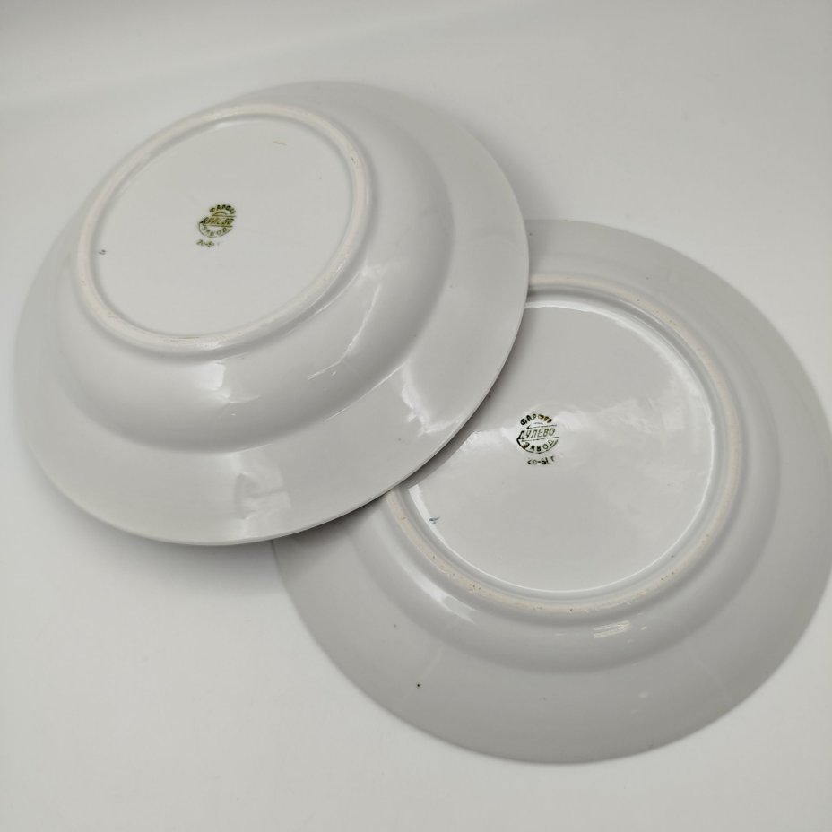 Набор обеденных тарелок "Золотые колосья" (обеденная и суповая), автор росписи Мысягин В.П., фарфор, роспись, золочение, Дулевский фарфоровый завод (Дулёво), СССР, 1951 г.