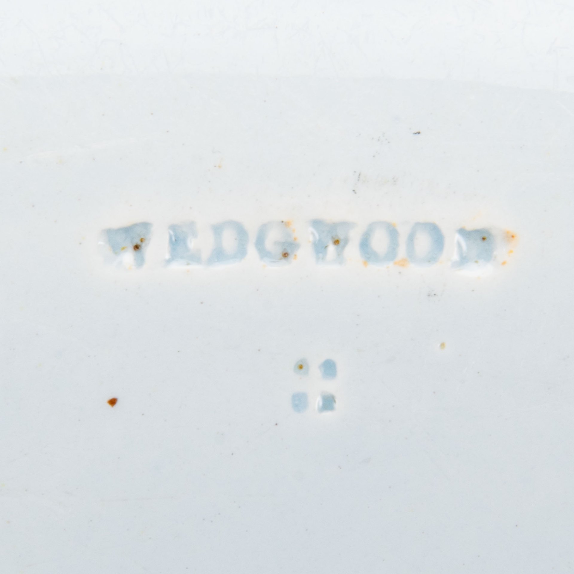 Блюдо в стиле шинуазри, фаянс, деколь, Wedgwood, Великобритания, 1850-1900 гг.