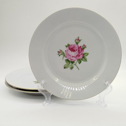 Набор из 3-х обеденных тарелок, украшенных изображением розы