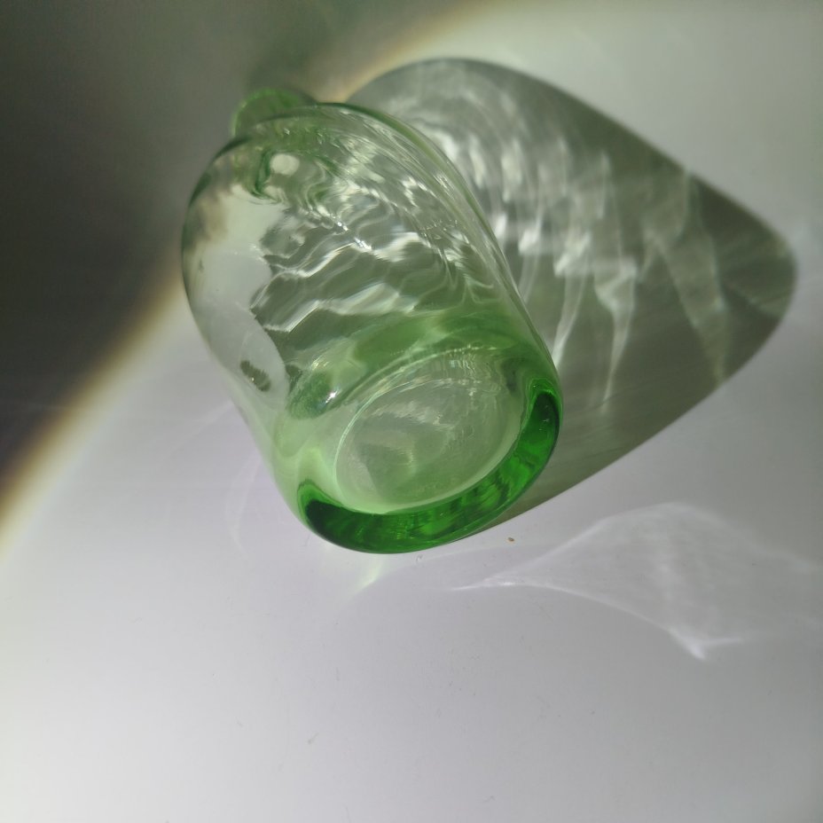 Штоф(графин) зеленого оттенка