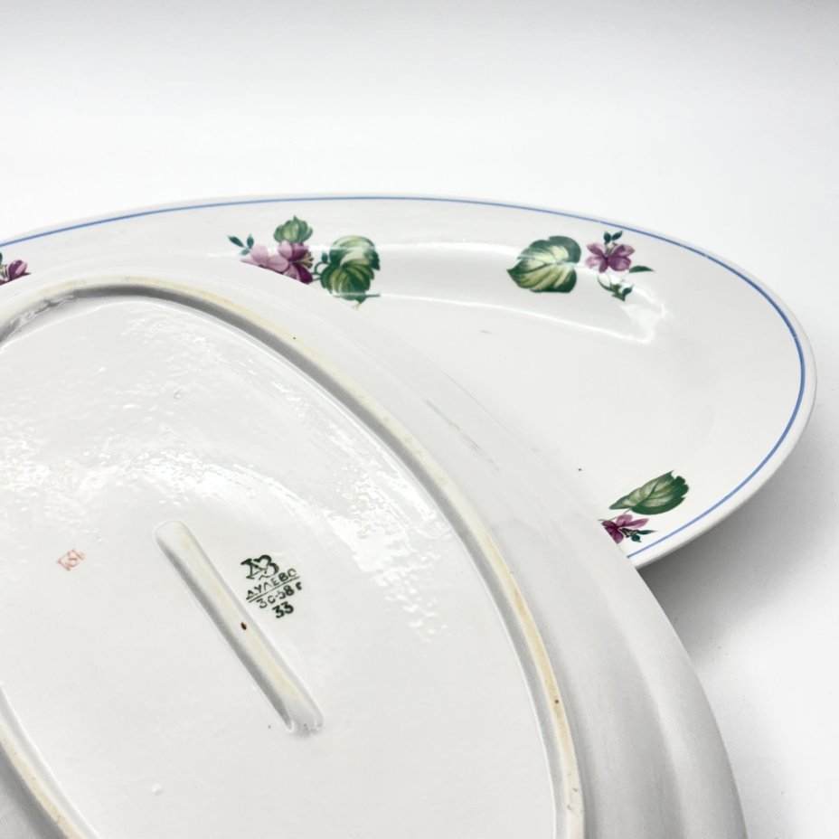Набор из 2-х сервировочный блюд овальной формы с цветочным декором, фарфор, деколь, Дулевский фарфоровый завод (Дулёво), СССР, 1958 г.