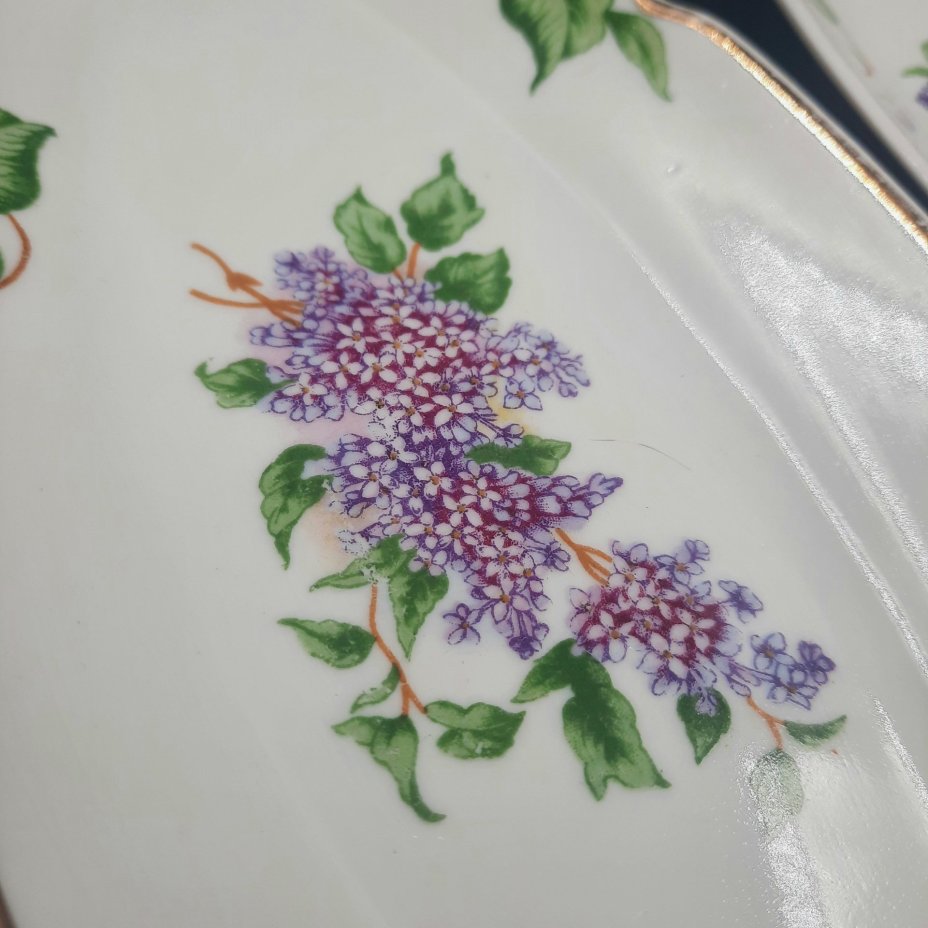 Пара сервировочных блюд (селёдочниц) "Сирень", фарфор, деколь, золочение, Дулевский фарфоровый завод (Дулёво), СССР, 1968-1991 гг., Дулевский фарфоровый завод (Дулёво)