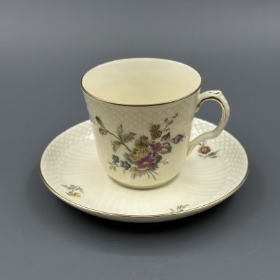 Пара кофейная с цветочным декором, фарфор, деколь, золочение, Royal Copenhagen, Дания, 1951-1952 гг., Royal Copenhagen