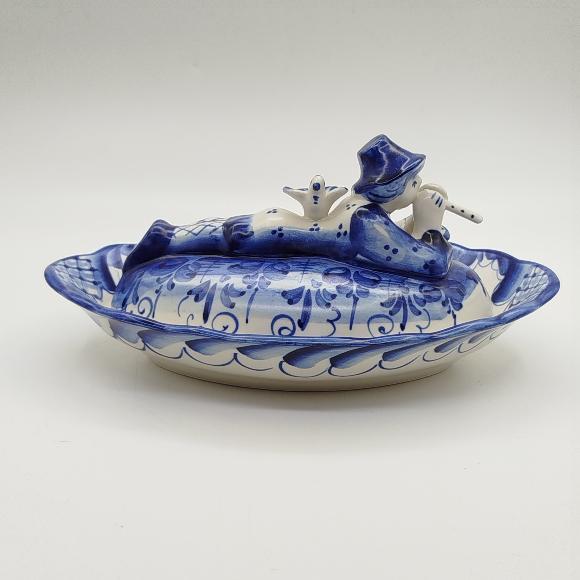 Масленка "Пастушок с дудочкой", авт. Акулова, Гжель