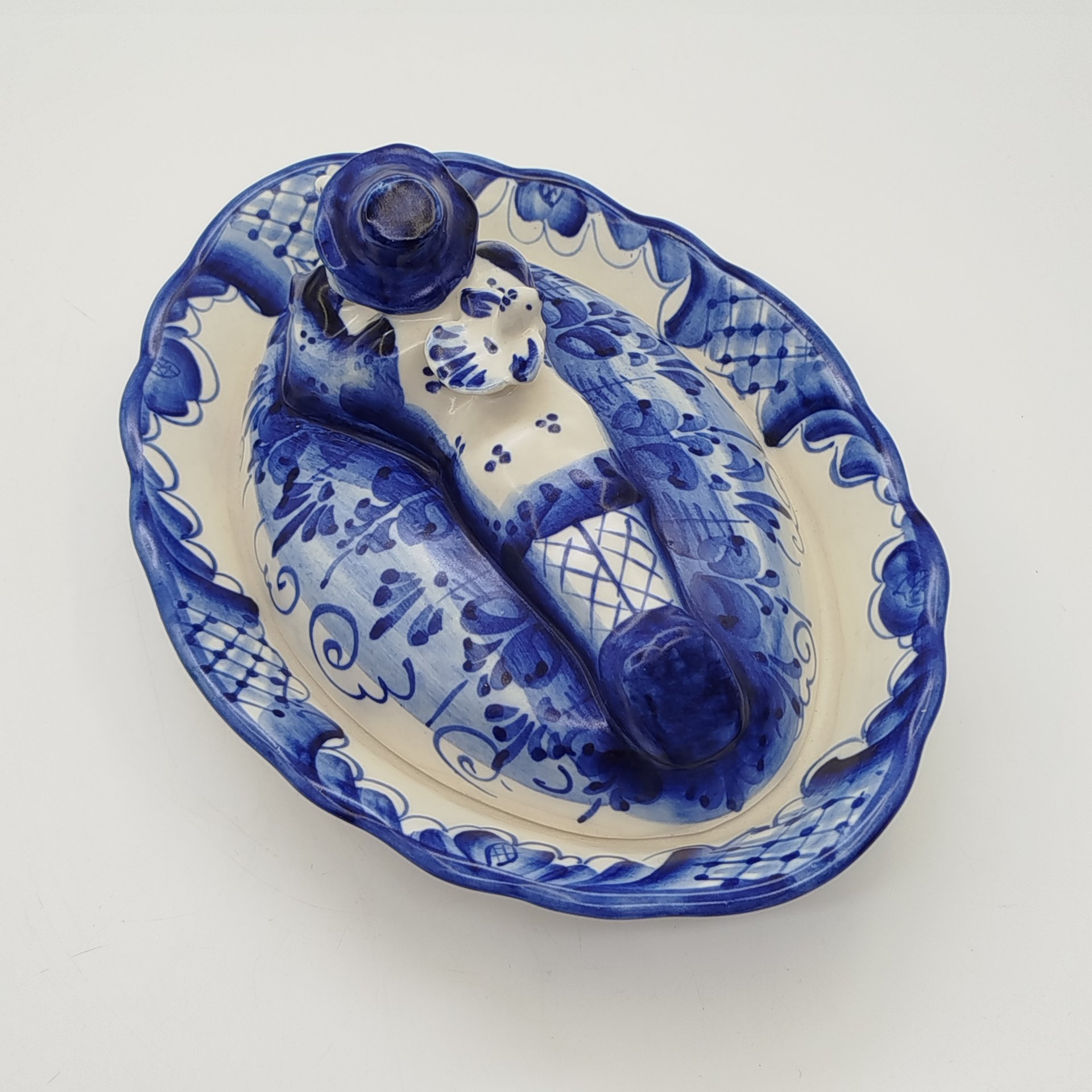 Масленка "Пастушок с дудочкой", авт. Акулова, Гжель