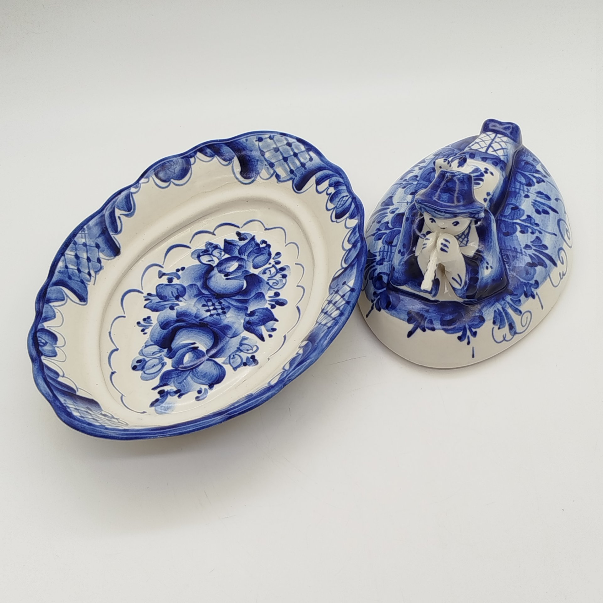 Масленка "Пастушок с дудочкой", авт. Акулова, Гжель