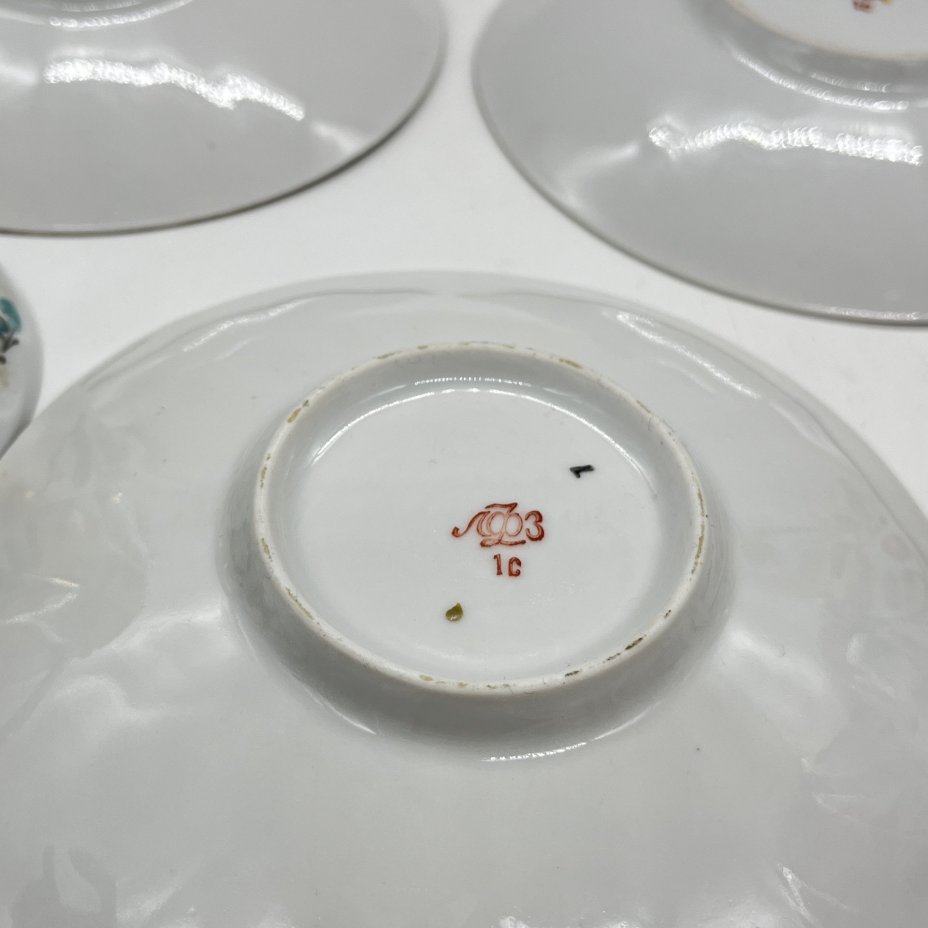 Три чайные пары с флоральным декором (подбор!), форма "Лучистая", автор формы Н.П. Славина, фарфор, деколь, золочение, Ленинградский фарфоровый завод (ЛФЗ), СССР, 1970-1980 гг.