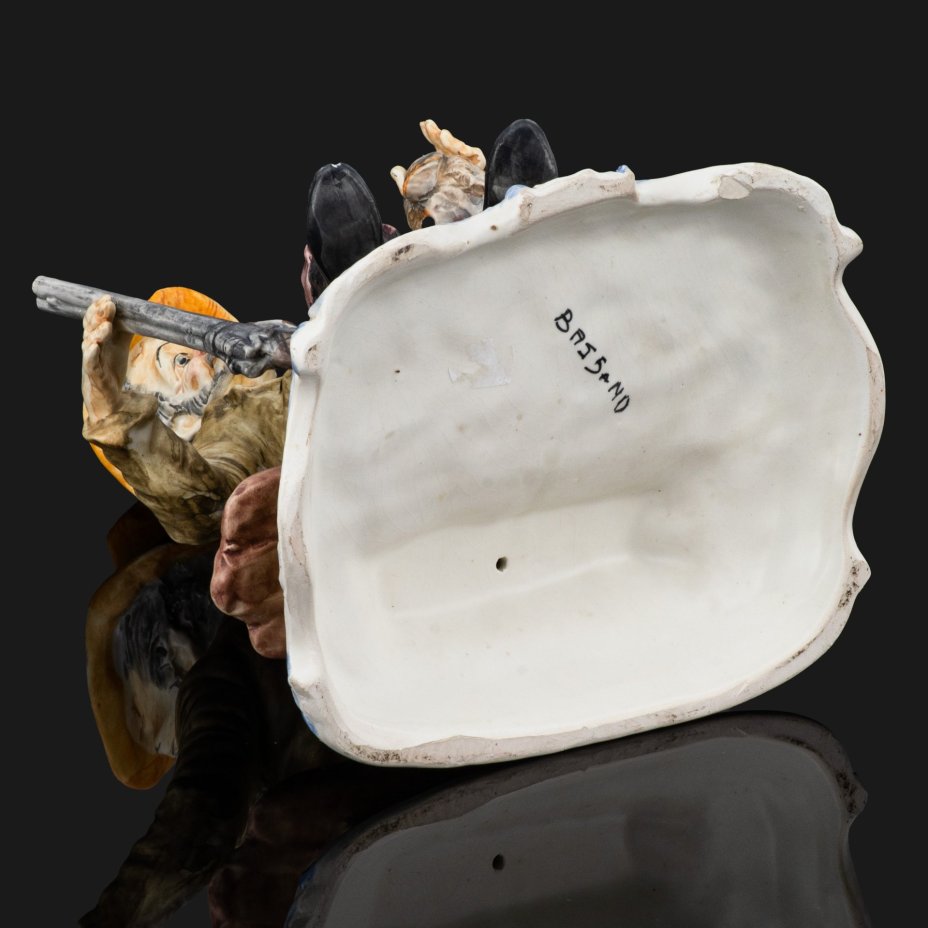 Статуэтка "Охотник с дичью" (крупная), фаянс, роспись, Европа, 1970-1990 гг.