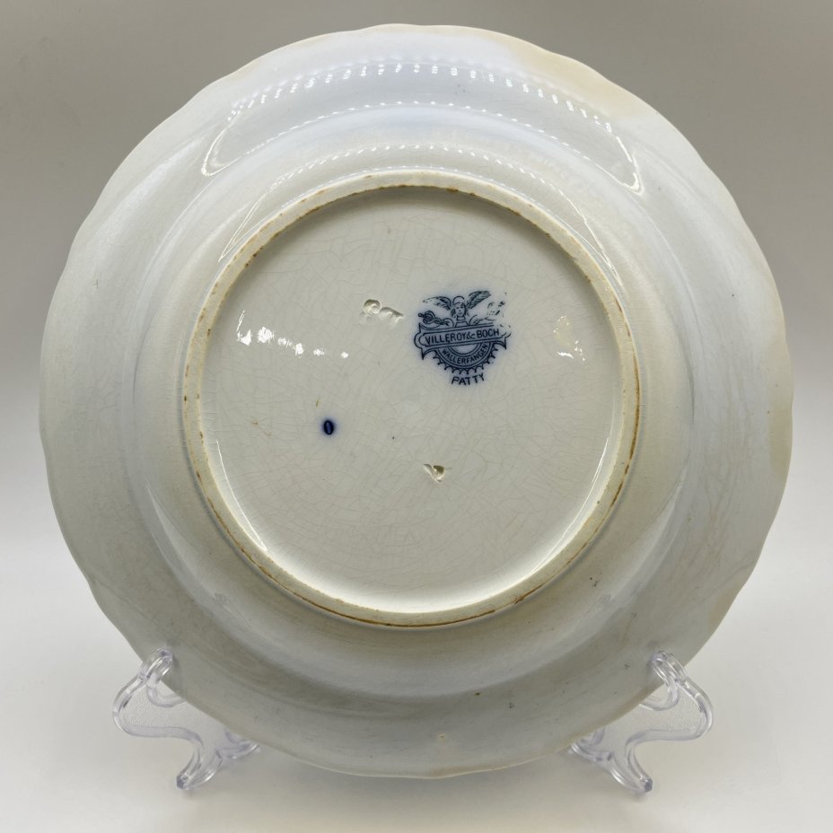 Тарелка суповая c флористическим декором, фаянс, деколь, Villeroy & Boch, Германия, 1874-1909 гг.