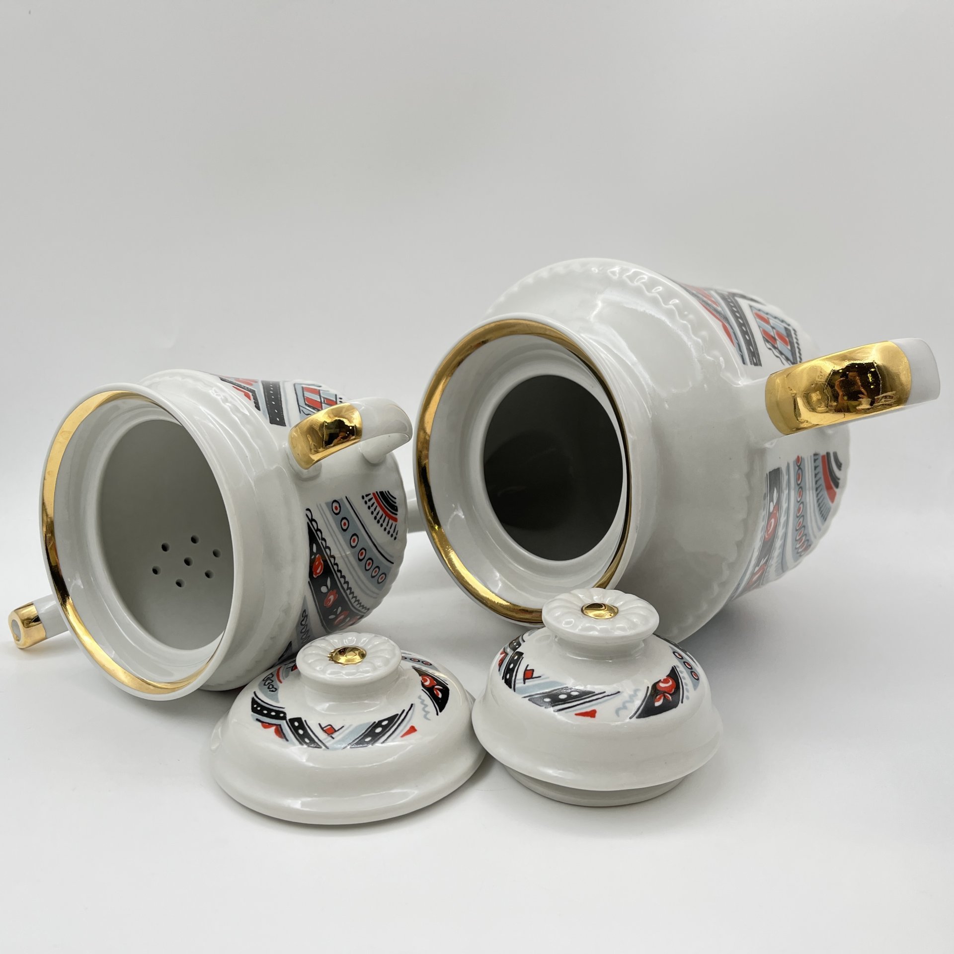 Сервиз чайный на 6 персон (17 предметов), фарфор, крытье, золочение, Тернопольский фарфоровый завод, СССР, 1975-1991 гг.