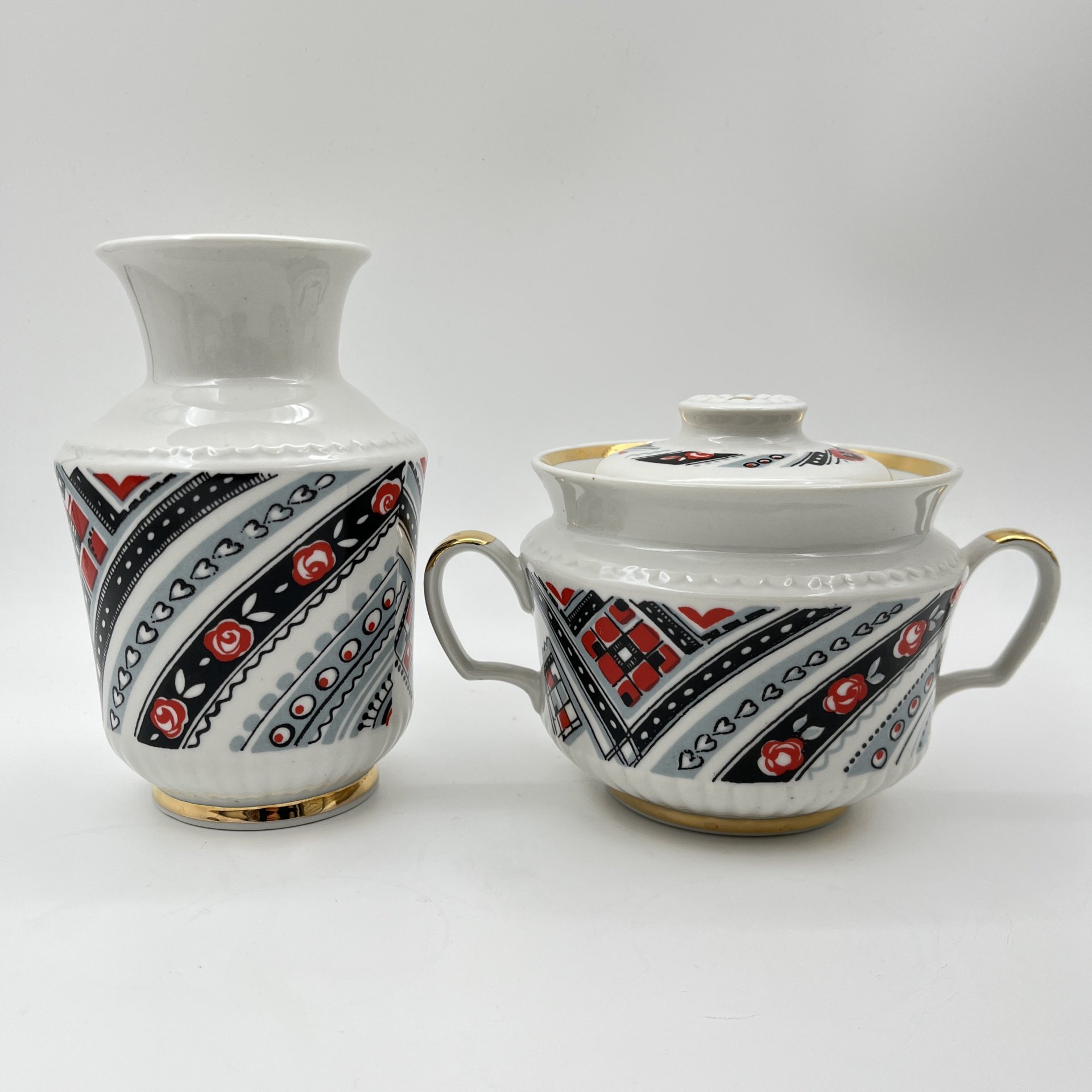 Сервиз чайный на 6 персон (17 предметов), фарфор, крытье, золочение, Тернопольский фарфоровый завод, СССР, 1975-1991 гг.