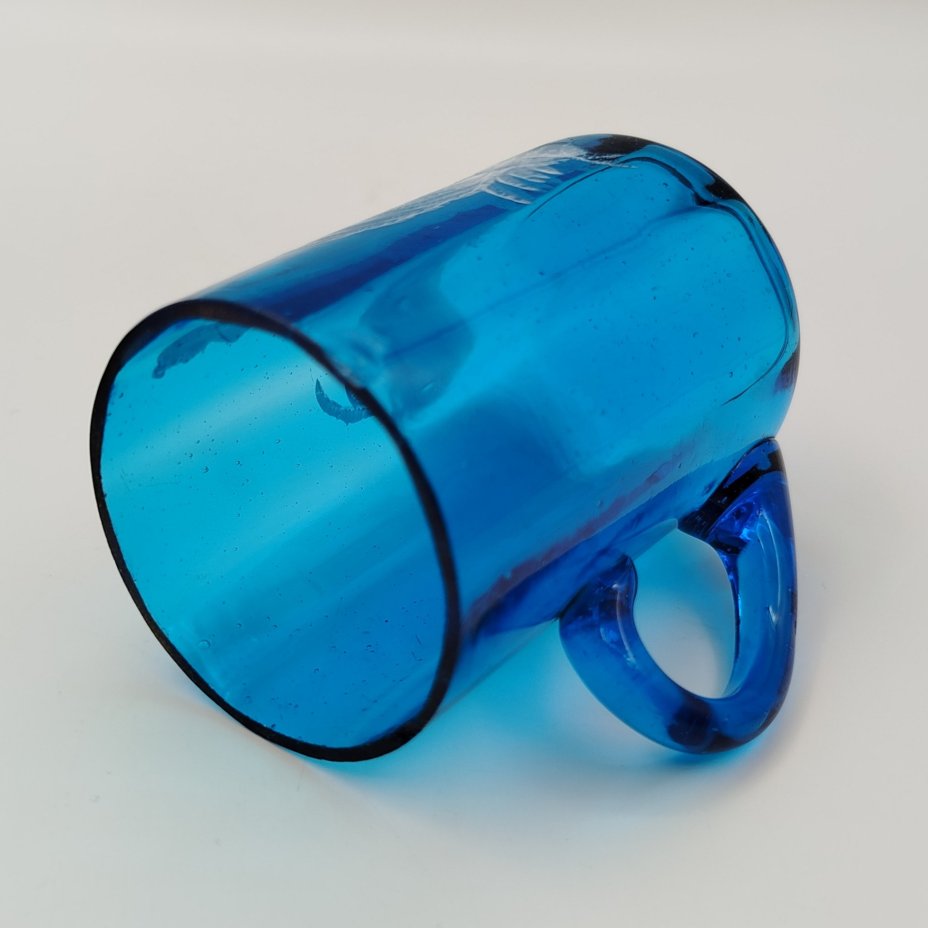 Кружка с изображением девочки (Мэри Грегори)