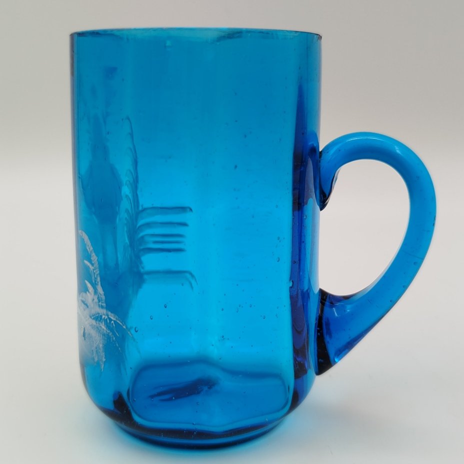 Кружка с изображением девочки (Мэри Грегори)