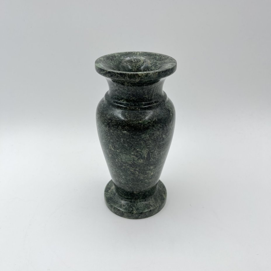 Ваза для маленького букета, натуральный камень (гранит), Азия, 2000-2015 гг.