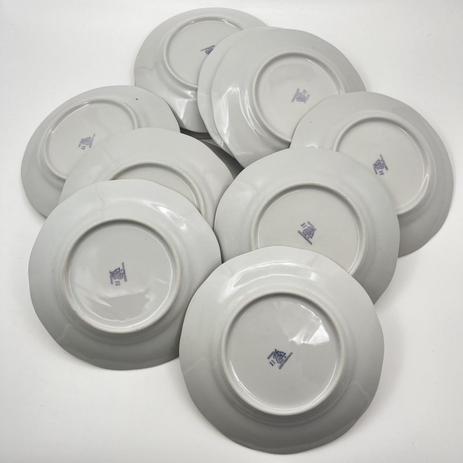 Набор из 11-ти десертных тарелок с цветочным декором, фарфор, деколь, золочение, Bohemia (Neurohlau), Чехословакия, 1970-1990 гг.