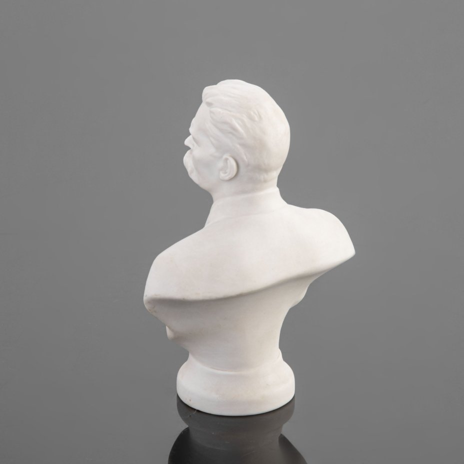 Бюст "Максим Горький", фарфор, Ленинградский фарфоровый завод, СССР, 1950-1960 гг., Ленинградский фарфоровый завод (ЛФЗ)