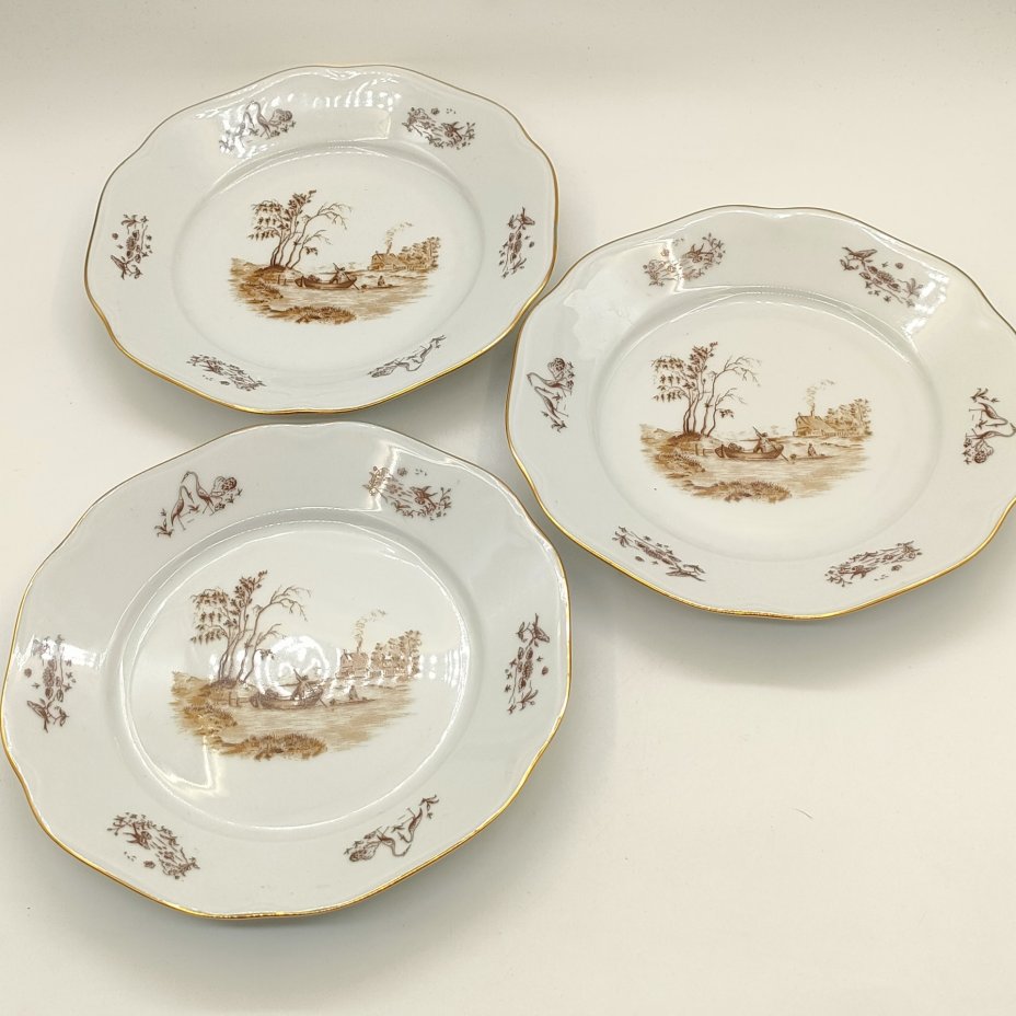 Набор из 3-х обеденных тарелок, украшенных речными сценами, фарфор, деколь, золочение, Bohemia (Neurohlau), Чехословакия, 1970-1990 гг.