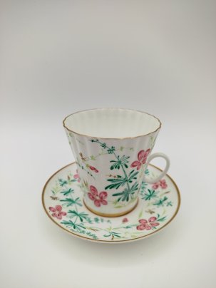 Пара кофейная "Комарики" (форма "Одуванчик"), фарфор, деколь, золочение, Ленинградский фарфоровый завод (ЛФЗ), СССР, 1970-1986 гг.