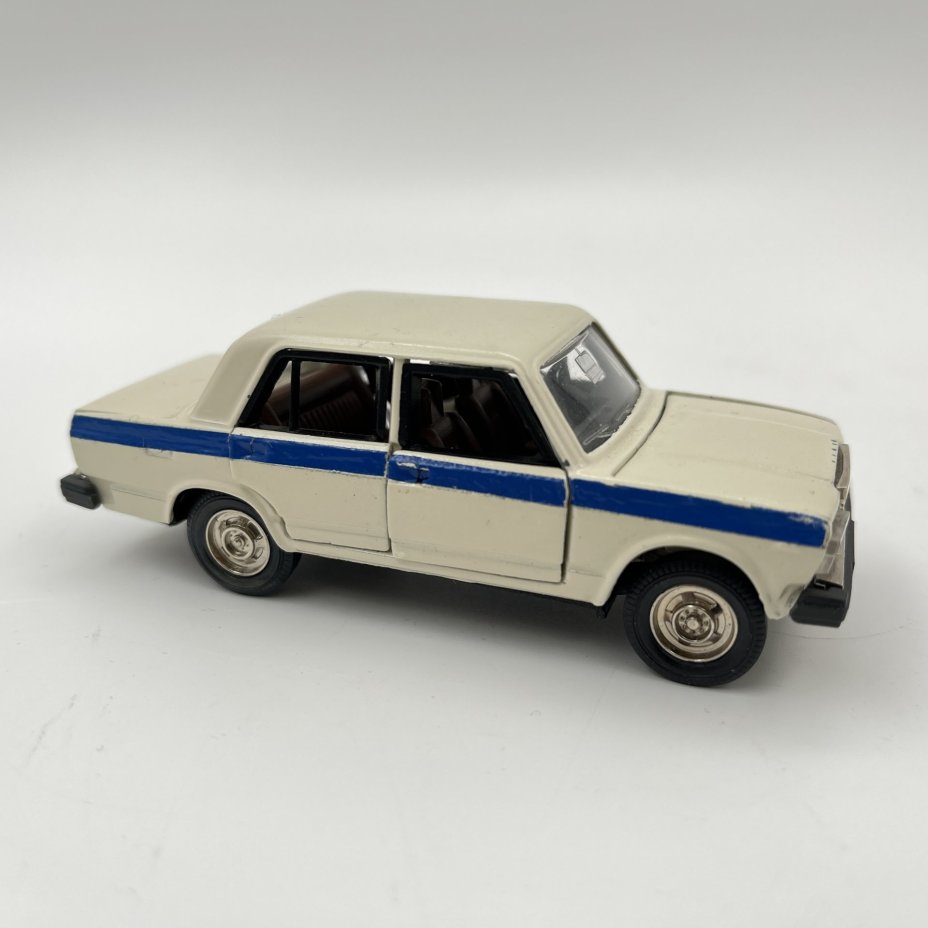 Модель автомобиля "ВАЗ 2107", масштаб 1:43, металл, пластик, СССР, 1980-1990 гг.