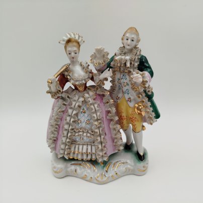 Статуэтка "Галантная сцена" (Кавалер и дама в танце), мануфактура Herford, фарфор, роспись, золочение, Германия, 1970-2000 гг.