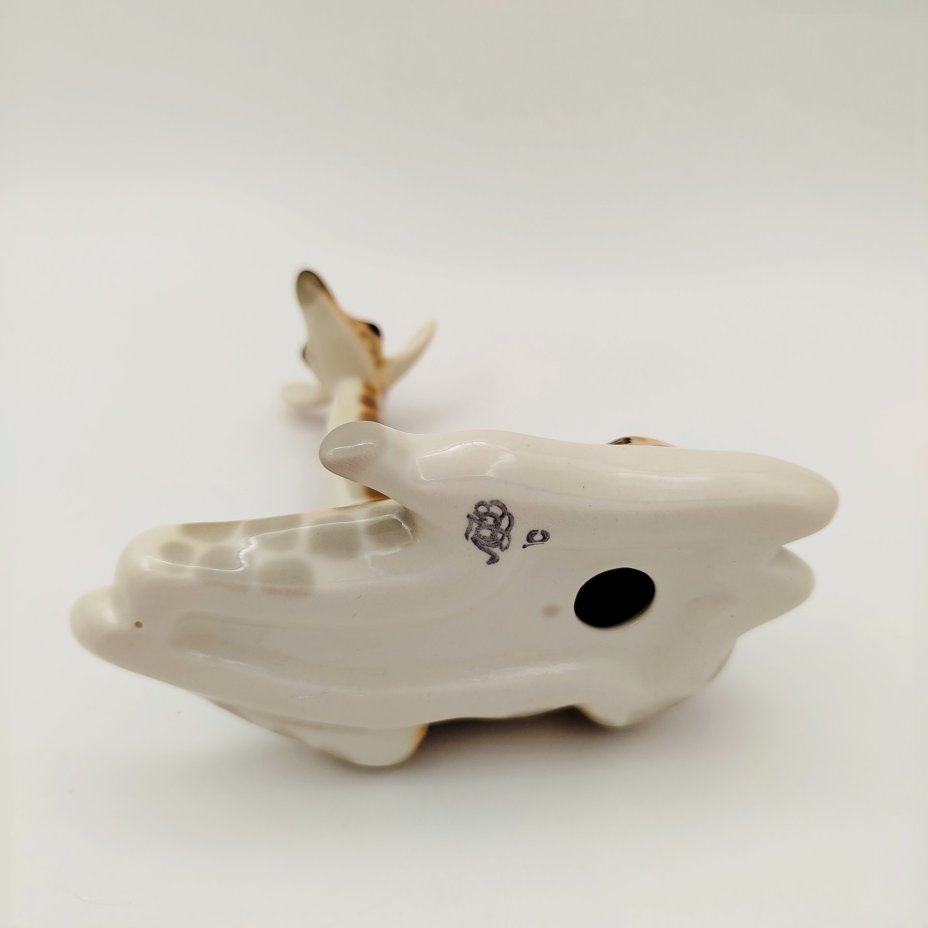 Статуэтка "Жираф", скульптор П.П. Веселов, фарфор, аэрография, Ленинградский фарфоровый завод (ЛФЗ), СССР, 1970-1990 гг.