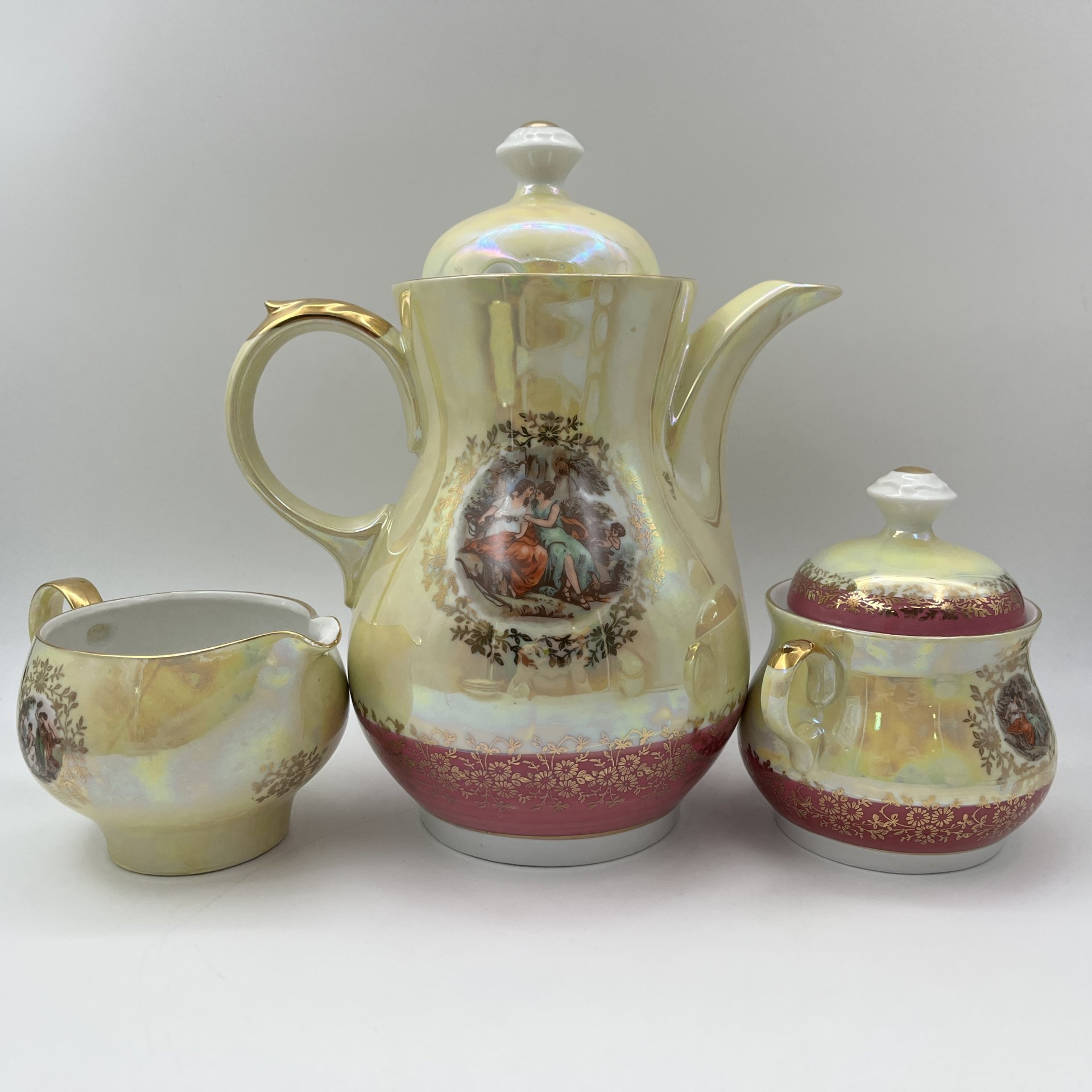 Сервиз чайно-кофейный на 4 персоны (11 предметов) "Мадонна", фарфор, деколь, люстр, золочение, Spezial Eisenberg Porzellan (SEP), ГДР, 1960-1980 гг.