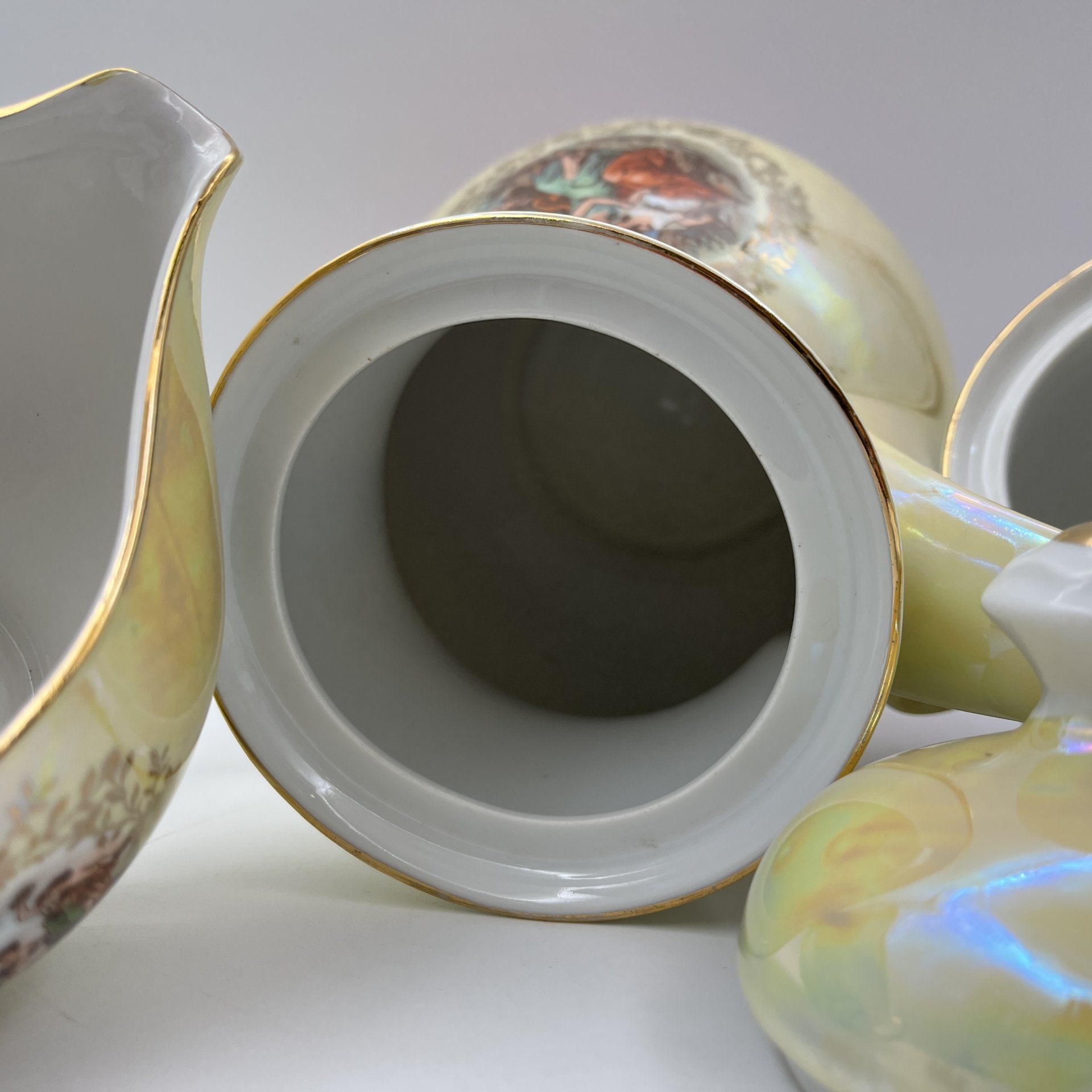 Сервиз чайно-кофейный на 4 персоны (11 предметов) "Мадонна", фарфор, деколь, люстр, золочение, Spezial Eisenberg Porzellan (SEP), ГДР, 1960-1980 гг.