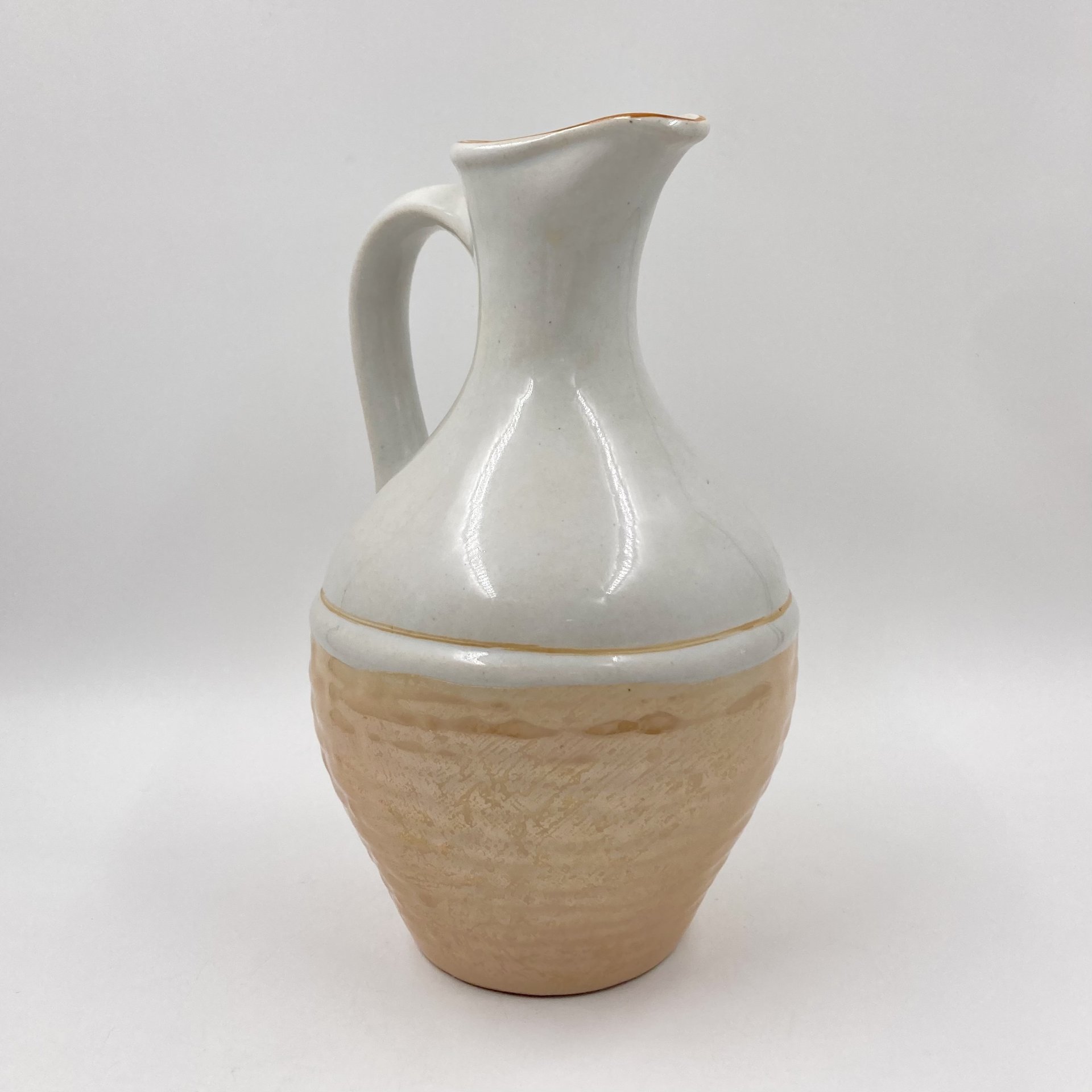 Кувшин с рельефным декором, керамика, люстр, СССР, 1960-1980 гг.