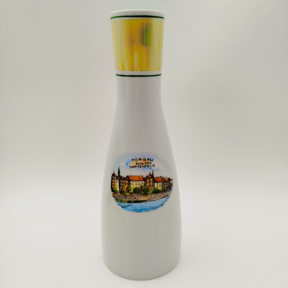 Ваза сувенирная "Замок Хартенфельс, Торгау", фарфор, люстр, деколь, Германия, 1960-1980 гг.