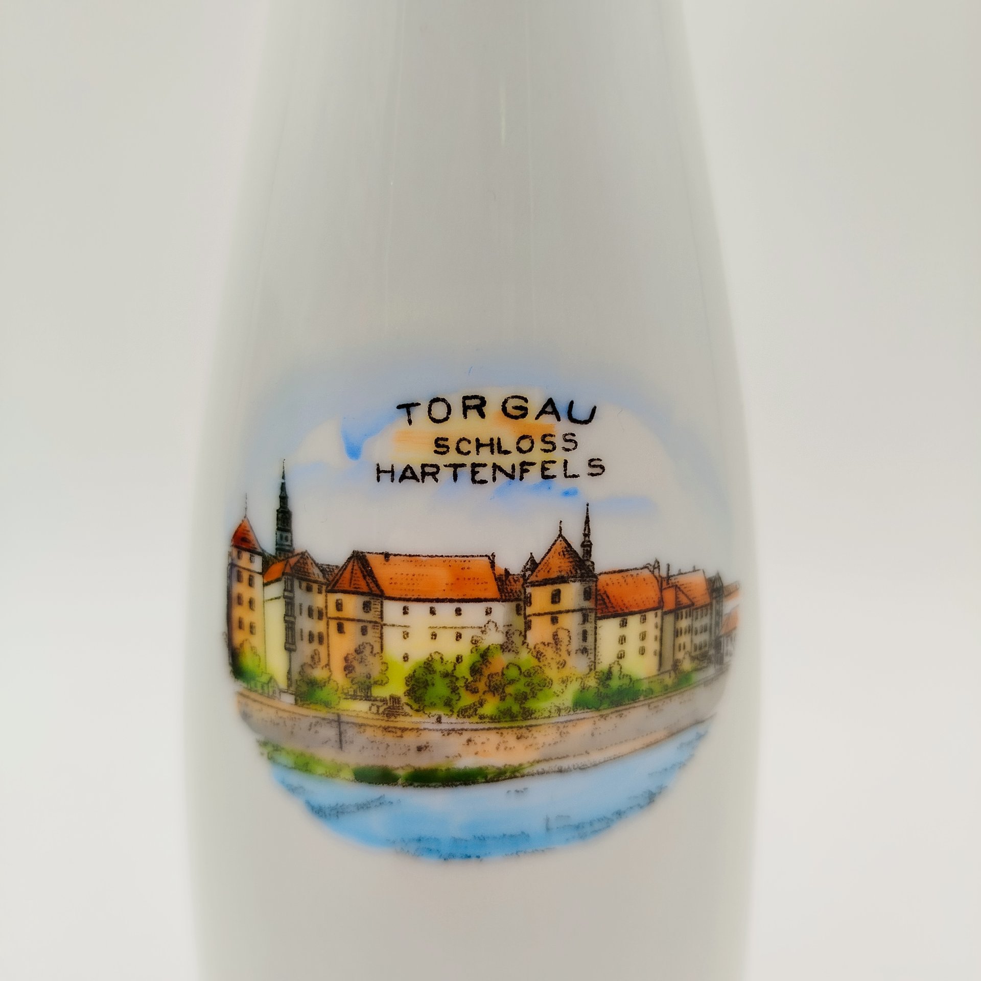 Ваза сувенирная "Замок Хартенфельс, Торгау", фарфор, люстр, деколь, Германия, 1960-1980 гг.