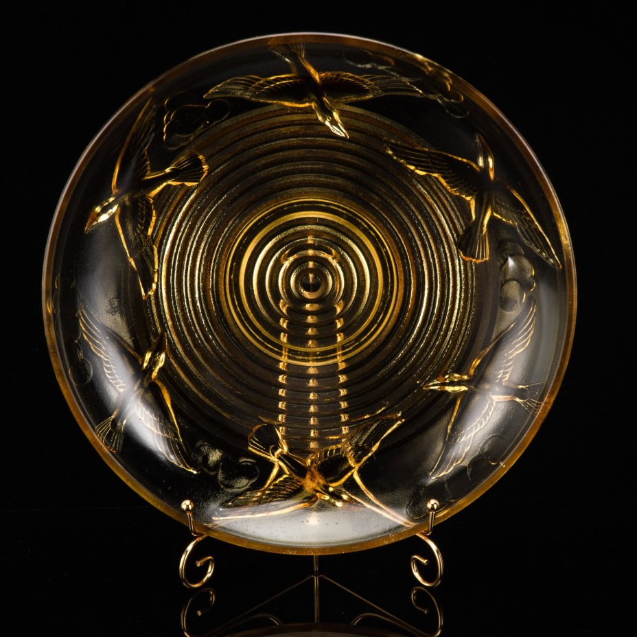 Блюдо "Птицы" в стиле Art Deco, стекло, пресс, Западная Европа, 1920-1950 гг.