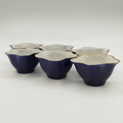 Набор из 6-ти розеток кобальтого оттенка с фестончатым краем