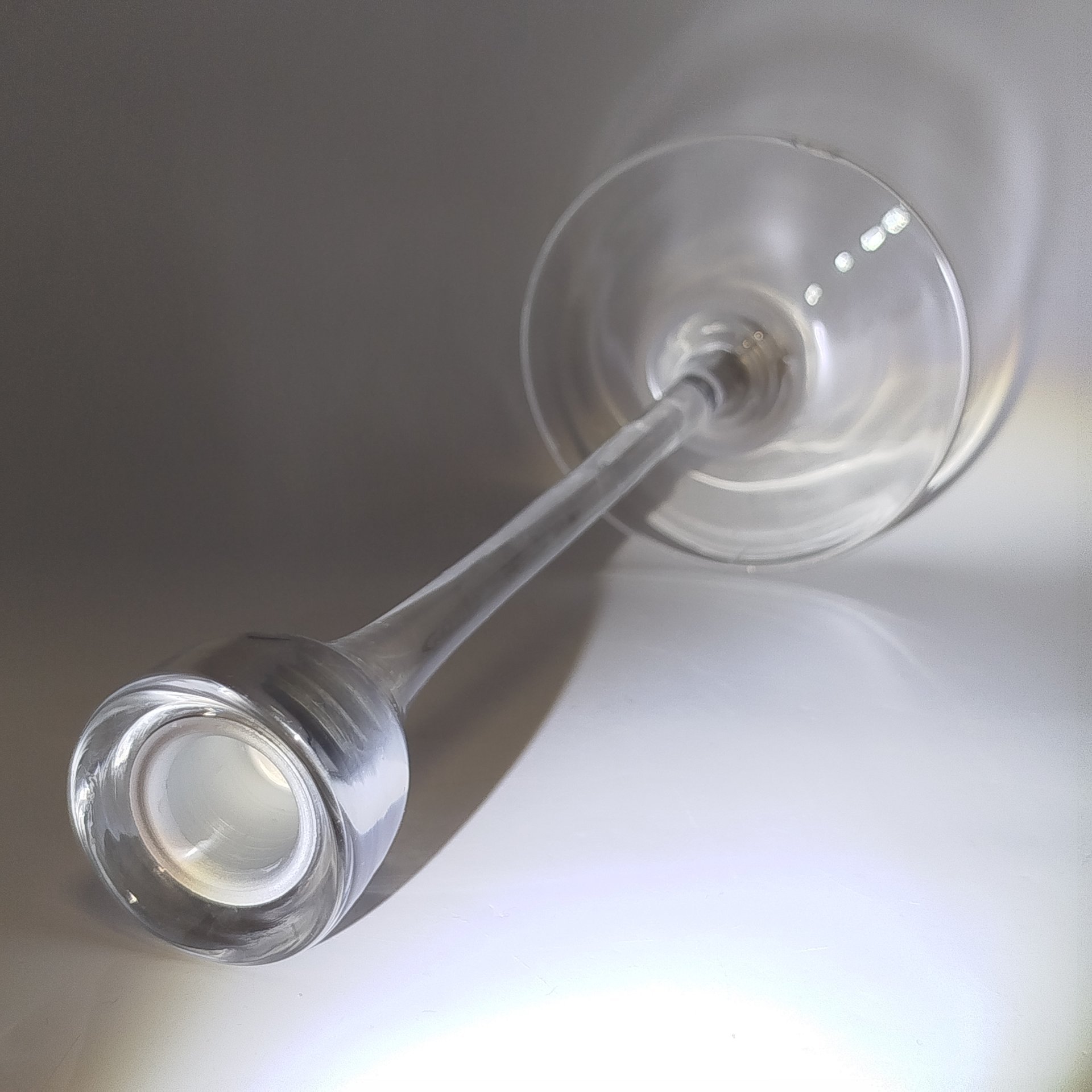 Подсвечник лаконичной формы "Blomster", Ikea, стекло, алюминий, Китай, 2000-2020 гг.