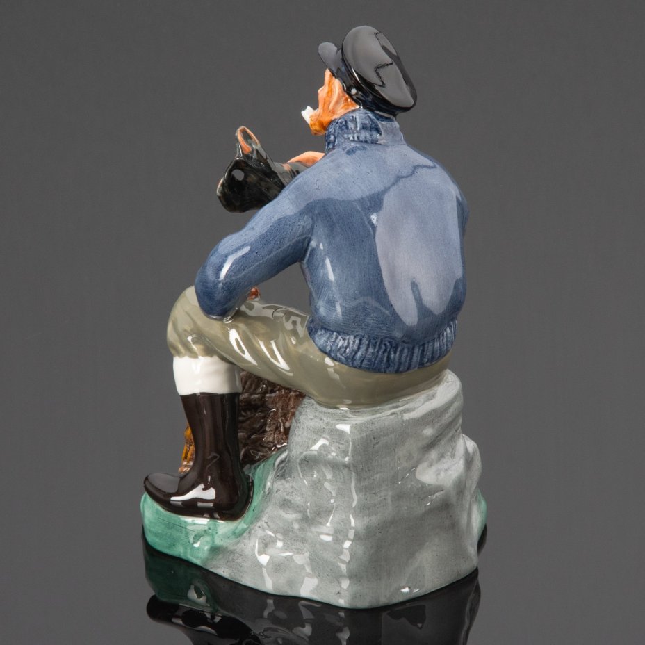 Статуэтка "Моряк с лобстером" ("The Lobster Man"), Royal Doulton