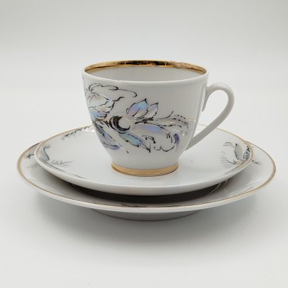 Трио кофейное из сервиза "Жемчужный", автор формы "Весенняя" Яковлева С.Е., автор рисунка Семенова А.Н.
