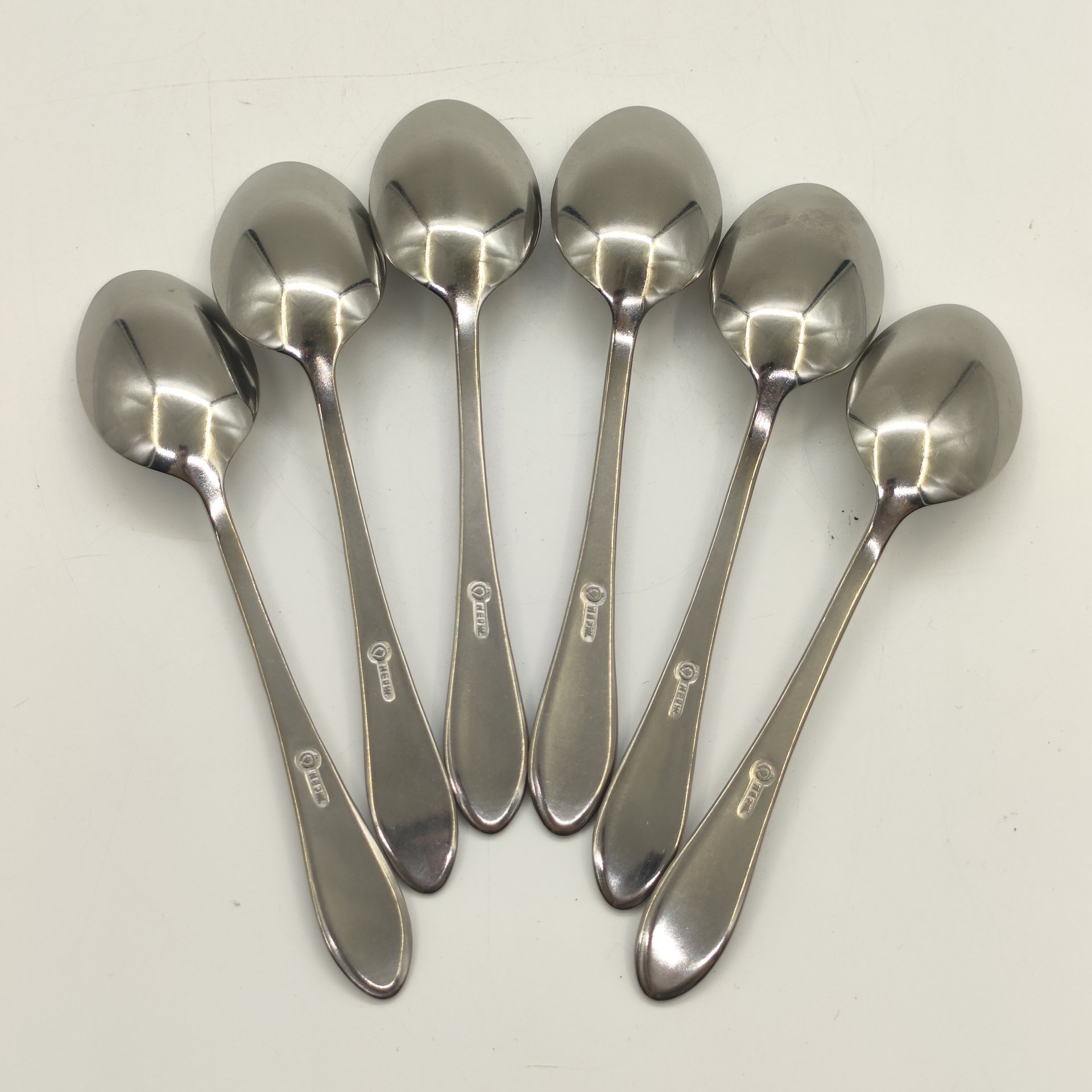 Набор из 6-ти чайных ложек, украшенных растительным декором, нержавеющая сталь, Павловский завод художественных металлоизделий им. С.М. Кирова