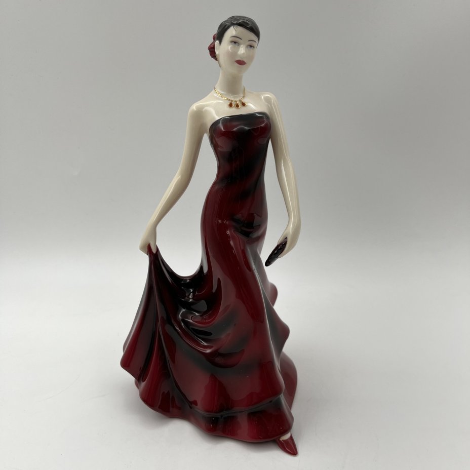 Статуэтка "Samantha" из серии "Pretty Ladies" ("Девушка в красном платье"), фарфор, роспись, Royal Doulton, Великобритания, 2000-2010 гг.