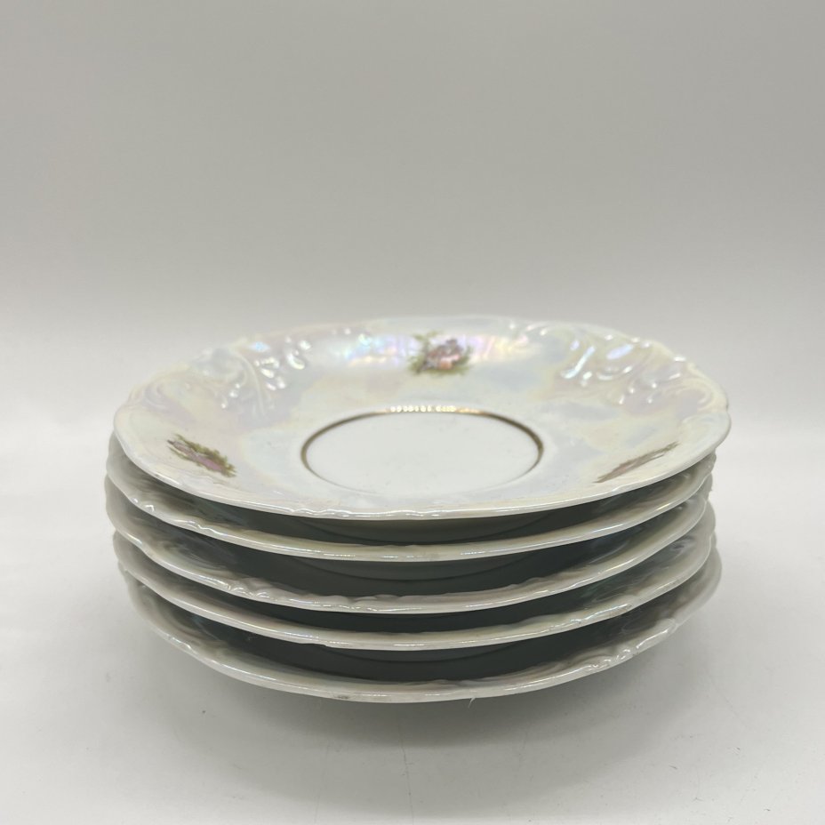 Набор из 5 блюдец с декором в виде галантных сцен, фарфор, люстр, деколь, Krzysztof Wawel, Польша, 1952-1993 гг.