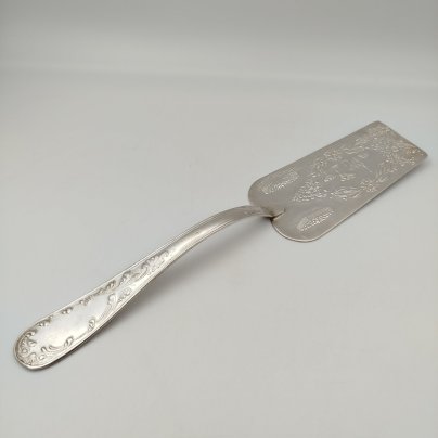 Сервирочная лопатка "Изобилие" ("Праздник"), мНЦ (медь-никель-цинк), Кольчугинский завод цветных металлов, СССР, 1930-1950 гг.